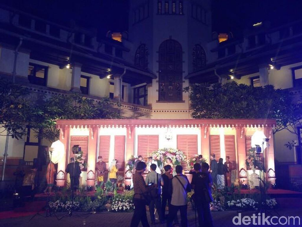 Resepsi Pernikahan Malam-malam di Lawang Sewu Semarang, Seram Nggak?