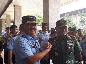 Kata Jenderal Gatot Soal Alasan Jokowi Pilih Marsekal Hadi Kata Jenderal Gatot Soal Alasan Jokowi Pilih Marsekal Hadi
