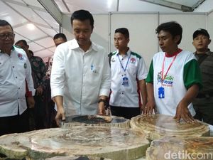 Menpora Minta Santri Terus Berinovasi