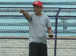 Tahun Lalu Aji Santoso Bawa Timnya Juara, Tahun Ini Bagaimana?