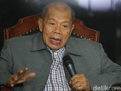 Mantan Hakim Konstitusi Achmad Roestandi Tutup Usia