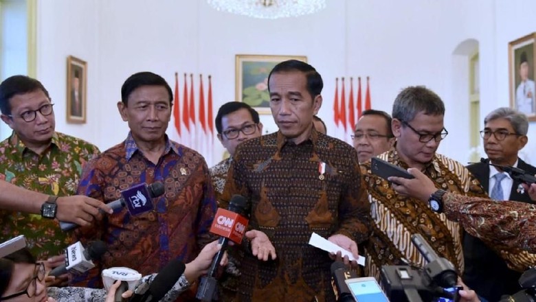 Pantau Gempa, Presiden Jokowi: Tadi Malam Saya Nggak Tidur Pantau Gempa, Presiden Jokowi: Tadi Malam Saya Nggak Tidur