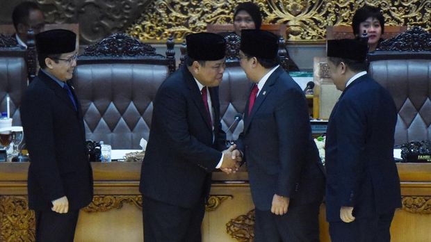 Ketok Palu Angket KPK dan Dinamika yang Melatarinya