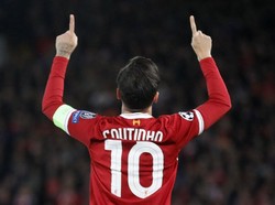 Malam Spesial Coutinho: Ban Kapten Pertama, Hat-trick Perdana