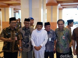 Rhoma Irama Jadi Penceramah pada Acara Maulid Nabi di Balai Kota