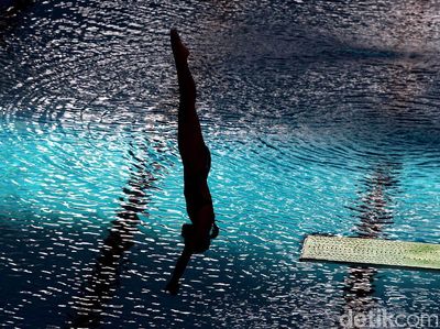 Melihat Aksi Memukau Atlet Aquatik Indonesia