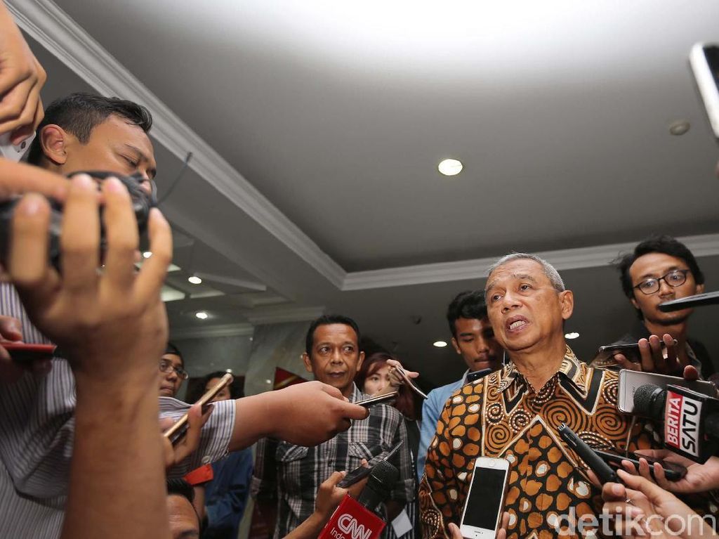 Soal Caleg Eks Koruptor, Busyro: Ada Banyak yang Lebih Profesional Soal Caleg Eks Koruptor, Busyro: Ada Banyak yang Lebih Profesional