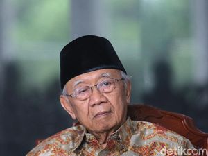 Alami Gangguan Lambung, Gus Sholah Hendak Dirujuk ke Singapura
