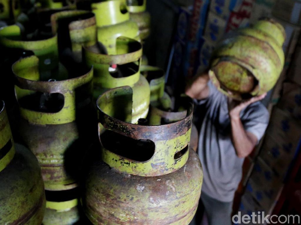 Pertamina Akui Penyaluran Elpiji Subsidi di Indonesia Timur Belum Rata Pertamina Akui Penyaluran Elpiji Subsidi di Indonesia Timur Belum Rata