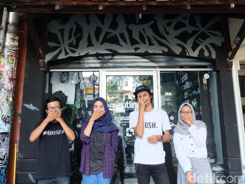 Toko Grafiti di Semarang Jadi Ajang Kumpul-kumpul Street Artist