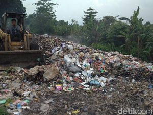 Limbah Medis yang Berserakan dan Gegerkan Cirebon Akhirnya Dipindah Limbah Medis yang Berserakan dan Gegerkan Cirebon Akhirnya Dipindah