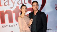Hot Couple! Raisa dan Hamish Daud Mesra Banget