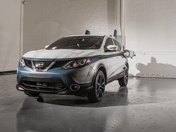 Strategi Nyeleneh Nissan: Ajak Konsumen Test Drive Toyota buat Perbandingan