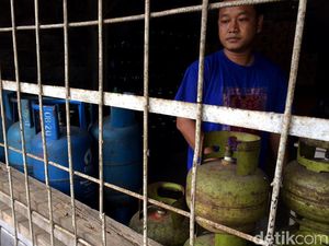 Harap Cemas Pedagang Menanti Kiriman Elpiji 3 Kg