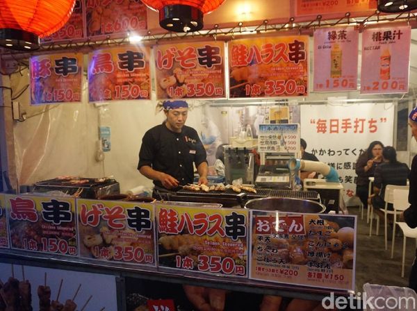 Foto: Wisata Kuliner Malam di Osaka, Ini yang Enak-enak!