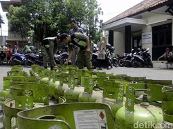 Pertamina Diminta Tindak Tegas Agen Elpiji Nakal