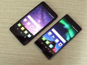 Phillips Coba Peruntungan Lewat Duo Ponsel Android