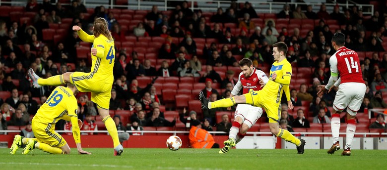 Arsenal Akhiri Fase Grup dengan Kemenangan atas BATE 6-0 Arsenal Akhiri Fase Grup dengan Kemenangan atas BATE 6-0