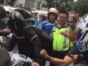 Viral Video Diduga Oknum TNI Ribut dengan Biker di Bandung