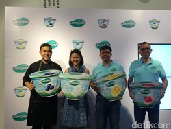 Enak dan Sehat! Ngemil Yogurt Kemasan Rasa Strawberry hingga Blueberry