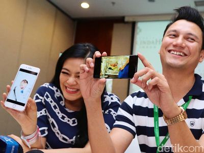 Bertambahnya Keluarga Ceria Titi Kamal dan Christian Sugiono