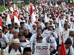 Massa PKS Demo Konjen AS di Surabaya