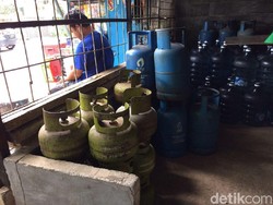 Curhat Pedagang Elpiji 3 Kg: Pasokan Seret, 4 Hari Enggak Dikirim