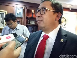 Soal Cuitan Tukang Buat Hoax Sekjen PSI, Fadli Zon: Pengecut! Soal Cuitan Tukang Buat Hoax Sekjen PSI, Fadli Zon: Pengecut!