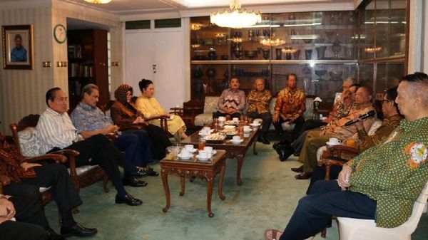 Undang Sesepuh Golkar, Titiek Nyatakan Siap Maju Jadi Ketum