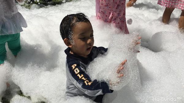 Asyik dan Seru Banget! Saat Anak-Anak Main Salju