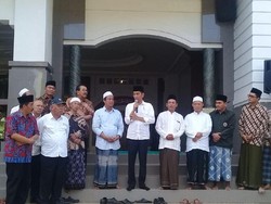 Jokowi Minta Santri dan Warga Pacitan Tak Terpecah karena Pilkada