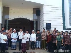 Video: Dialog Penuh Tawa Jokowi dan Santri Pacitan yang Minta Sepeda