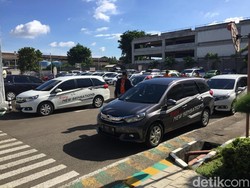 Honda Masih Menahan Harga Mobil