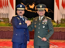 Hari ini Jenderal Gatot Serahkan Tongkat Komando ke Marsekal Hadi