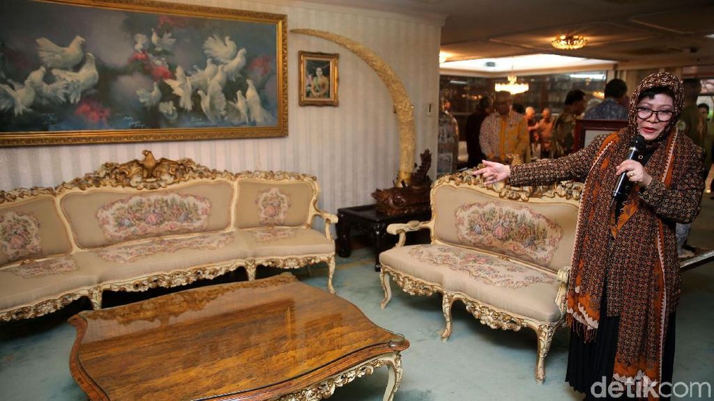 Lihat Lagi Keseharian Tutut Soeharto yang Berutang 14 T Lihat Lagi Keseharian Tutut Soeharto yang Berutang 14 T