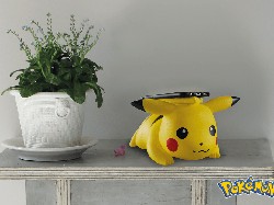 Lucu! Pikachu Bisa Charge iPhone X Secara Nirkabel