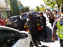 Densus 88 Amankan Seorang Terduga Teroris di Malang