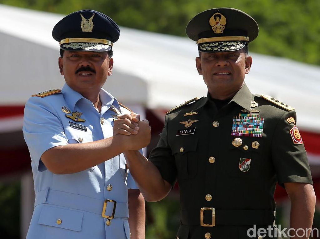 Rencana Jenderal Gatot: Umrah dan Temui Panglima Militer ASEAN Rencana Jenderal Gatot: Umrah dan Temui Panglima Militer ASEAN