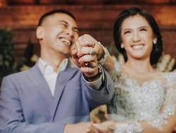 Sayang Kucing, Anissa Aziza Kriteria Istri yang Pas Bagi Raditya Dika