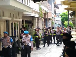 Seorang Pria Terduga Teroris Diamankan di Surabaya