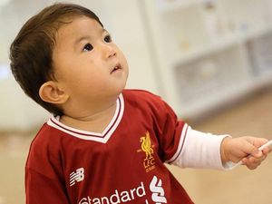 Ekspresi Menggemaskan Uta, Anak Nycta Gina yang Bakal Jadi Kakak