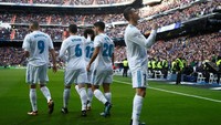 Madrid memetik kemenangan telak saat berhadapan dengan Sevilla. Pertandingan di Santiago Bernabeu, Sabtu (9/12/2017), seleai dengan skor 5-0, Ronaldo mencetak sepasang gol (Foto: Javier Barbancho/Reuters)
