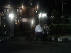Ikut Kumpul di Rumah Airlangga, Nusron: Silaturahim dan Makan Bakso