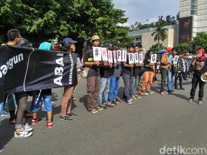 Sambut Hari HAM Sedunia, Aktivis Gelar Aksi Soroti Pembangunan