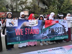 Aksi Masyarakat Kecam Trump Soal Yerusalem di Bundaran HI