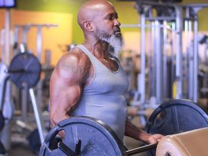 Foto: Jean Titus, Kakek 50 Tahun yang Bergelar Ripped Grandpa