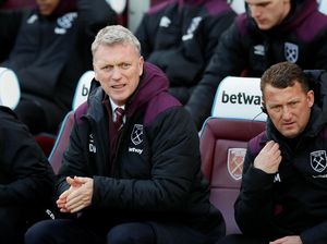 Video: David Moyes dan Dua Pemain West Ham Positif Corona