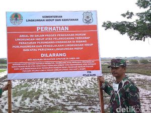 KLHK Segel Lokasi Pembuangan Limbah Medis di Cirebon KLHK Segel Lokasi Pembuangan Limbah Medis di Cirebon