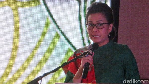 Cantiknya Sri Mulyani Berkebaya Hijau di Perayaan Natal Kemenkeu