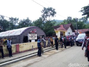 Korban Banjir di Wonogiri Kecewa Presiden Batal Kunjungi Mereka